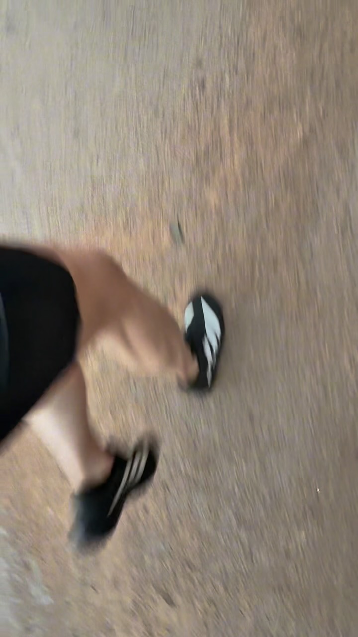 Instagram reel Dd94vDPhFKM from @bradymwilson: thursday noon miles.